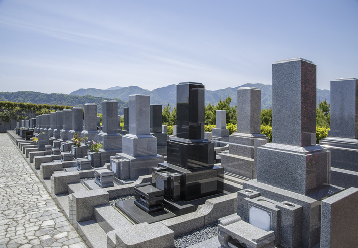 近隣に墓地がある土地の評価を10％減額した事例